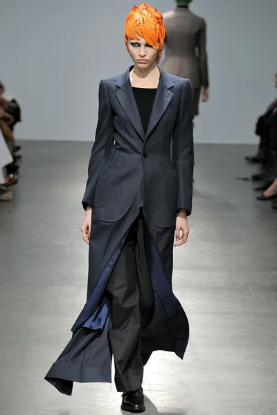 Look 13